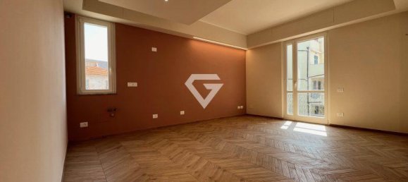 Apartamento de 3 habitaciónes en Loano, Italy No. 120393 12