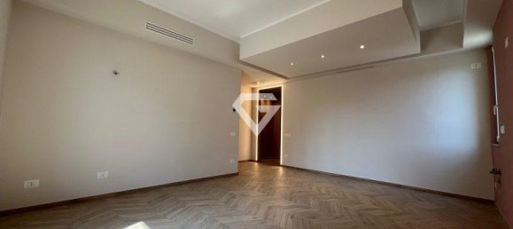 Apartamento de 3 habitaciónes en Loano, Italy No. 120393 2