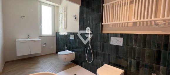 Apartamento de 3 habitaciónes en Loano, Italy No. 120393 13