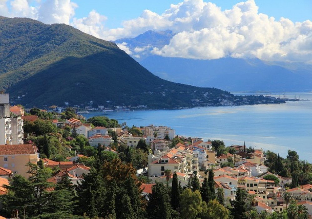 3 bedrooms House in Herceg Novi, Montenegro No. 1730