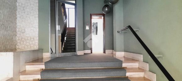 Квартира с 3 комнатами в Турин, Италия № 33118 4