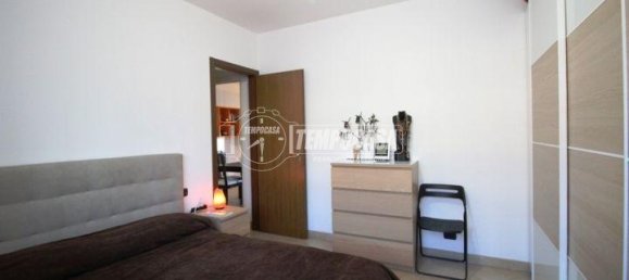 2-Zimmer Wohnung in Usmate Velate, Italy, Nr. 15086 10