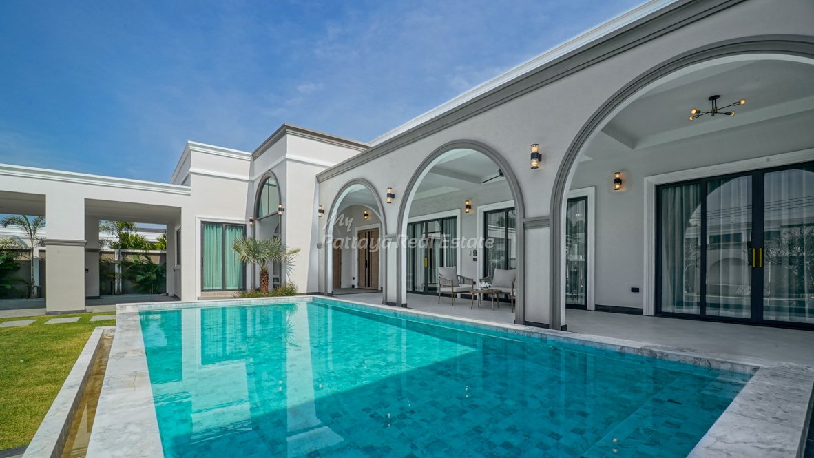 Casa de 6 dormitorios en Bang Lamung, Thailand No. 75264