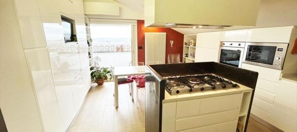 3 rooms Apartment in San Giovanni Teatino, Italy No. 167993 15