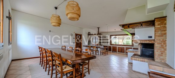 4 bedrooms House in Casier, Italy No. 105250 18