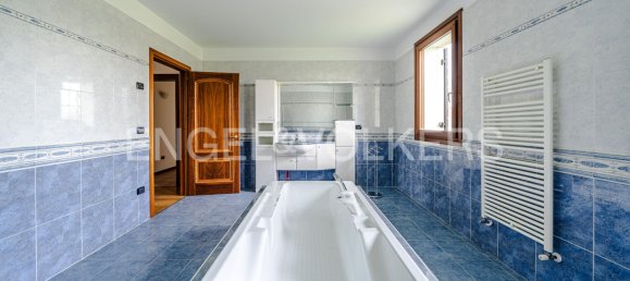 4 bedrooms House in Casier, Italy No. 105250 23