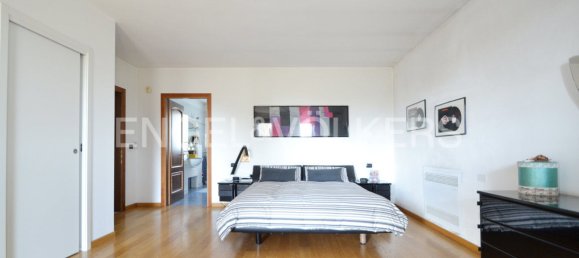 4 bedrooms House in Casier, Italy No. 105250 6