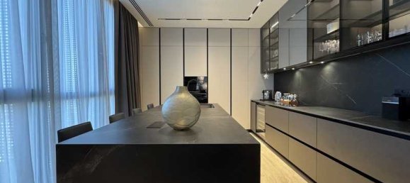 3 bedrooms Apartment in Nicosia, Cyprus No. 19682 4