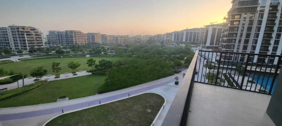 3 bedrooms Apartment in Dubai, UAE No. 21380 8