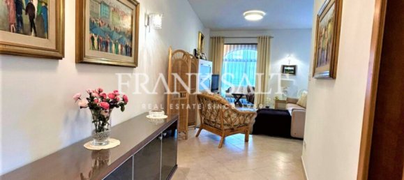 1 bedroom Apartment in Saint Julian's, Malta No. 8901 6
