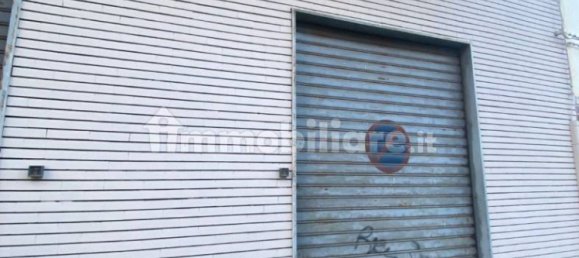 Propiedad comercial de 3 habitaciónes en San Giorgio a Cremano, Italy No. 131880 7