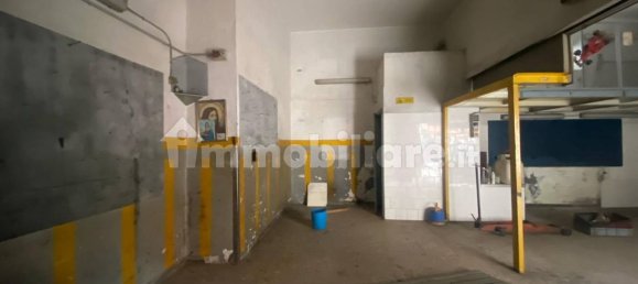 Propiedad comercial de 3 habitaciónes en San Giorgio a Cremano, Italy No. 131880 13