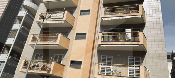 3-Zimmer Wohnung in Bari, Italy, Nr. 17049 19