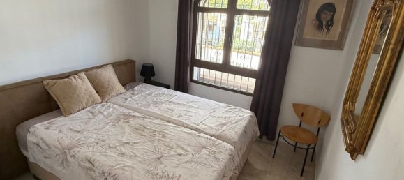 4 bedrooms Villa in Alicante, Spain No. 184717 12