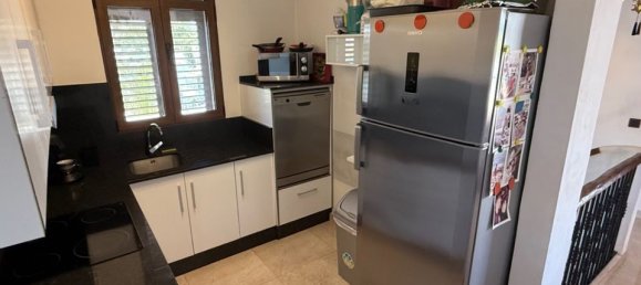 4 bedrooms Villa in Alicante, Spain No. 184717 3