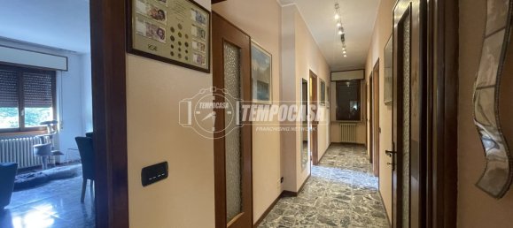 4-Zimmer Villa in Calco, Italy, Nr. 293686 8
