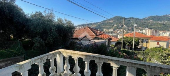 6 chambres Villa à Imperia, Italy No. 137361 3