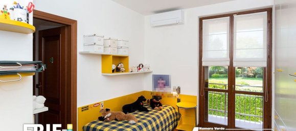 Villa de 5 dormitorios en Lainate, Italy No. 360754 31