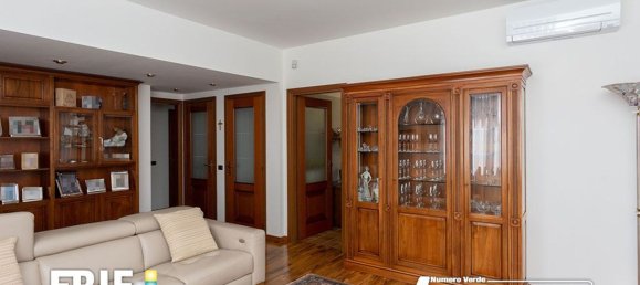 Villa de 5 dormitorios en Lainate, Italy No. 360754 19