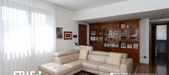 Villa de 5 dormitorios en Lainate, Italy No. 360754 18