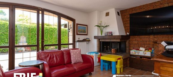 Villa de 5 dormitorios en Lainate, Italy No. 360754 45