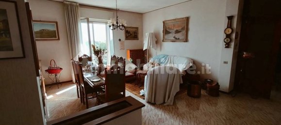 5 غرف نوم شقة في Villafranca di Verona, Italy رقم 265298 2