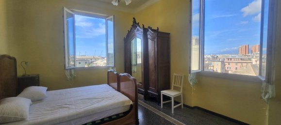 Apartamento de 4 dormitorios en Genoa, Italy No. 378078 2