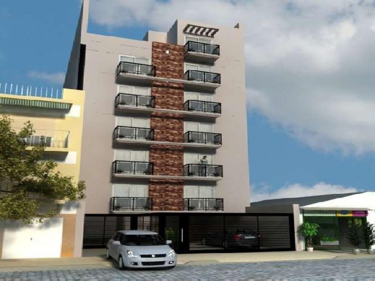 Studio in Moron, Argentina No. 8684