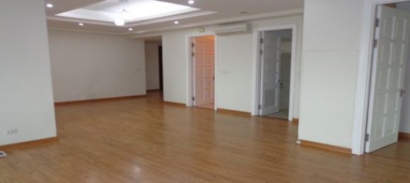 Apartamento de 4 dormitorios en Tay Ho, Vietnam No. 6311 8