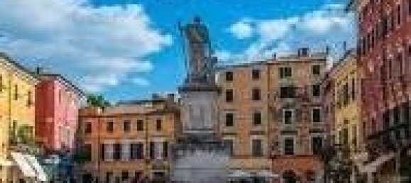 3 bedrooms Villa in Carrara, Italy No. 50903 14