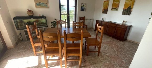 3 bedrooms Villa in Carrara, Italy No. 50903 8