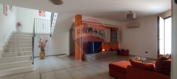 3 bedrooms Villa in Rosolini, Italy No. 356345 5
