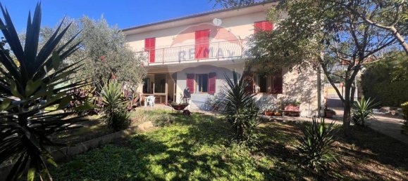 Вилла с 10 комнатами в Гуардисталло, Италия № 30078 43