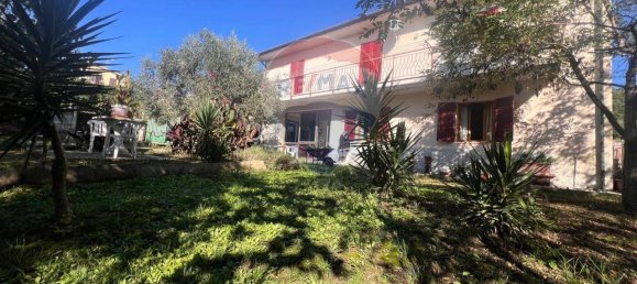 Вилла с 10 комнатами в Гуардисталло, Италия № 30078 45