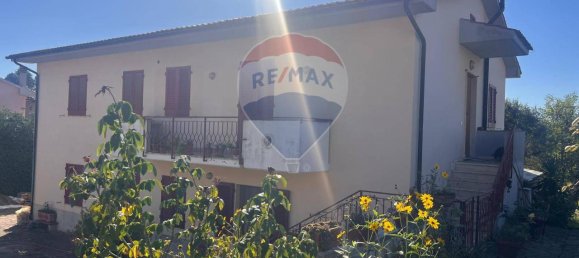 Вилла с 10 комнатами в Гуардисталло, Италия № 30078 47