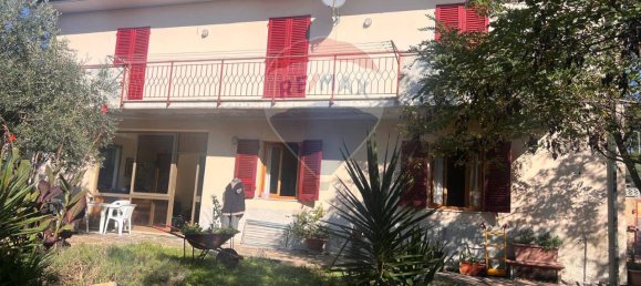 Вилла с 10 комнатами в Гуардисталло, Италия № 30078 49