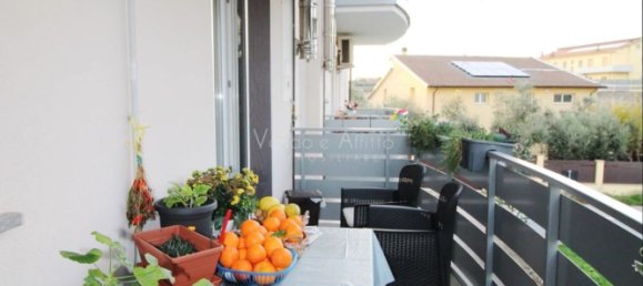 3-salle Appartement à San Salvo, Italy No. 219906 11