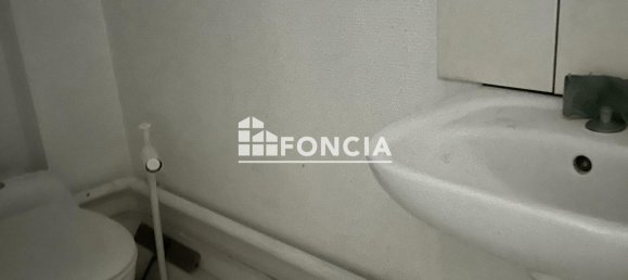 85m² Commercial property in Caen, France No. 355010 8