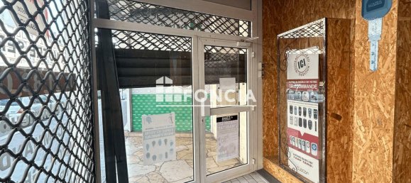 85m² Commercial property in Caen, France No. 355010 3