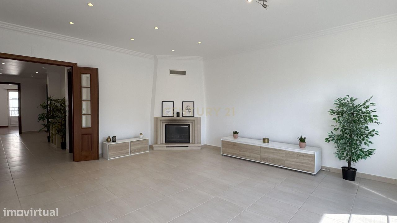 3 bedrooms Apartment in Mafra, Portugal No. 335215