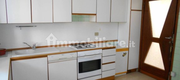 3 bedrooms Apartment in Carugo, Italy No. 310257 9