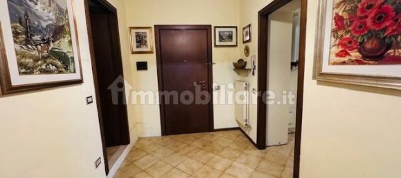 Apartamento T1 em Oltrona di San Mamette, Italy N.º 142618 2
