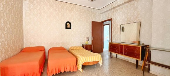 4 bedrooms Apartment in Montefiascone, Italy No. 381777 9