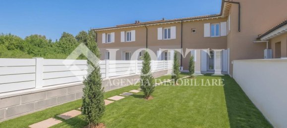 2 bedrooms House in Cascina, Italy No. 269079 8