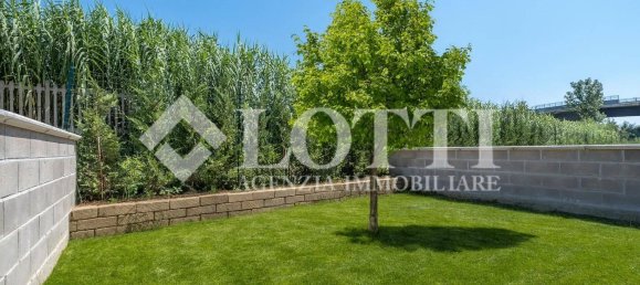 2 bedrooms House in Cascina, Italy No. 269079 10