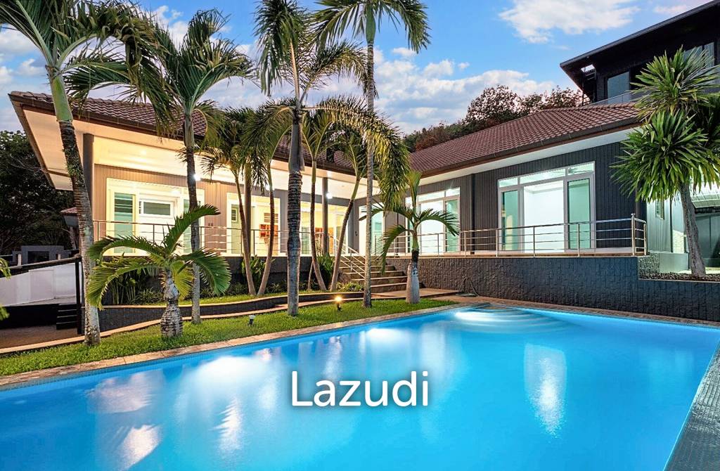 4 bedrooms Villa in Rawai, Thailand No. 13187