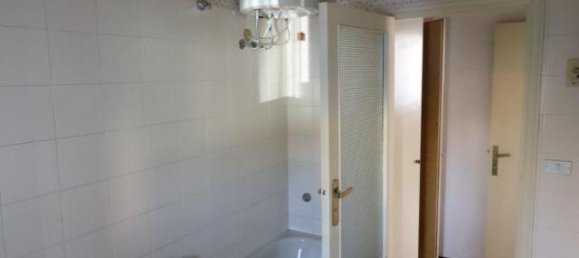 3 rooms Apartment in Montevarchi, Italy No. 238995 13