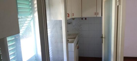 3 rooms Apartment in Montevarchi, Italy No. 238995 9