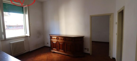 3 rooms Apartment in Montevarchi, Italy No. 238995 6