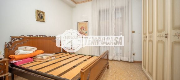 3 Schlafzimmer Wohnung in Rome, Italy, Nr. 325122 5